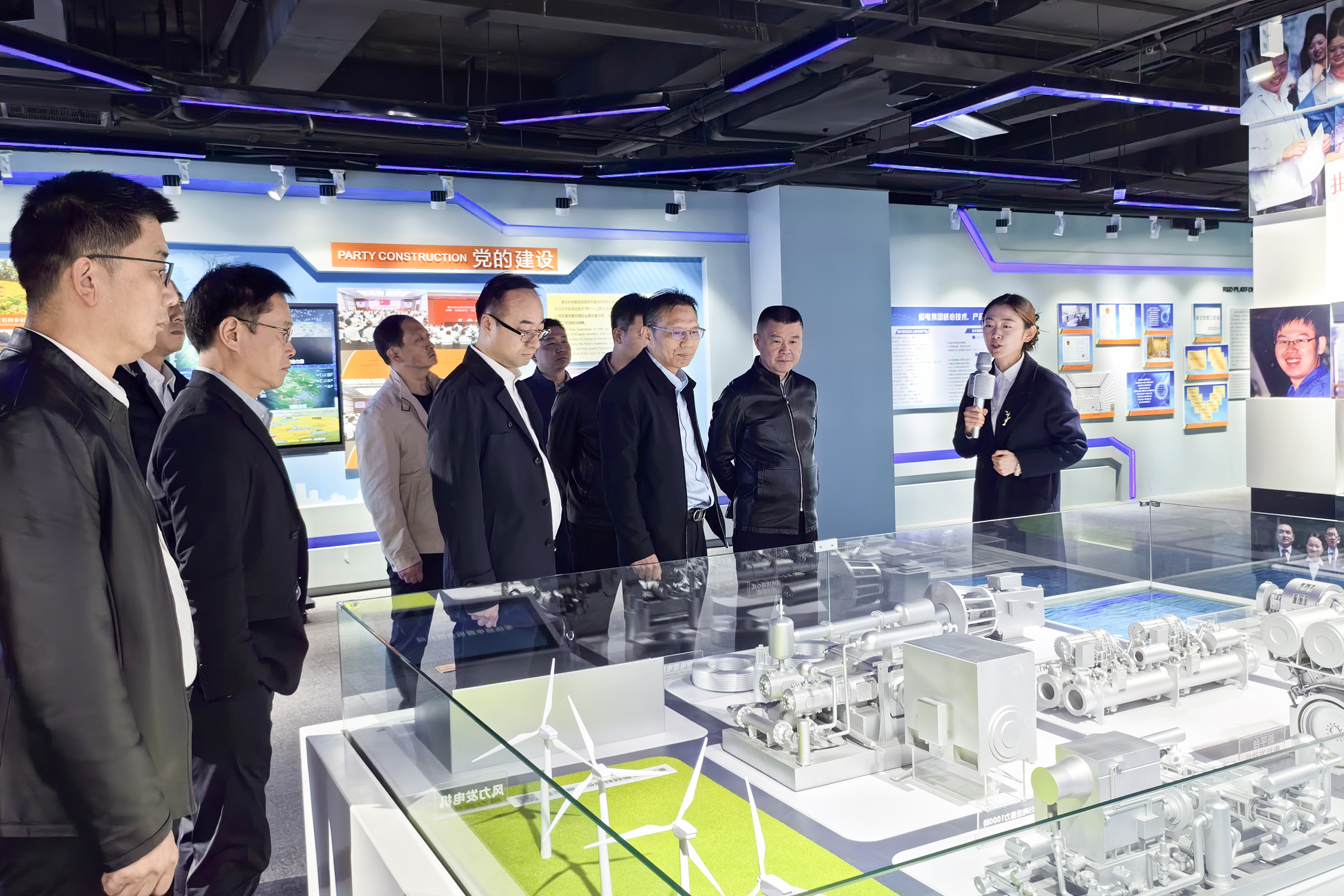 公司黨委書記、董事長王虎祥帶隊走訪重慶機電控股（集團）公司